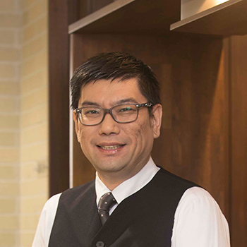 石岡 真典