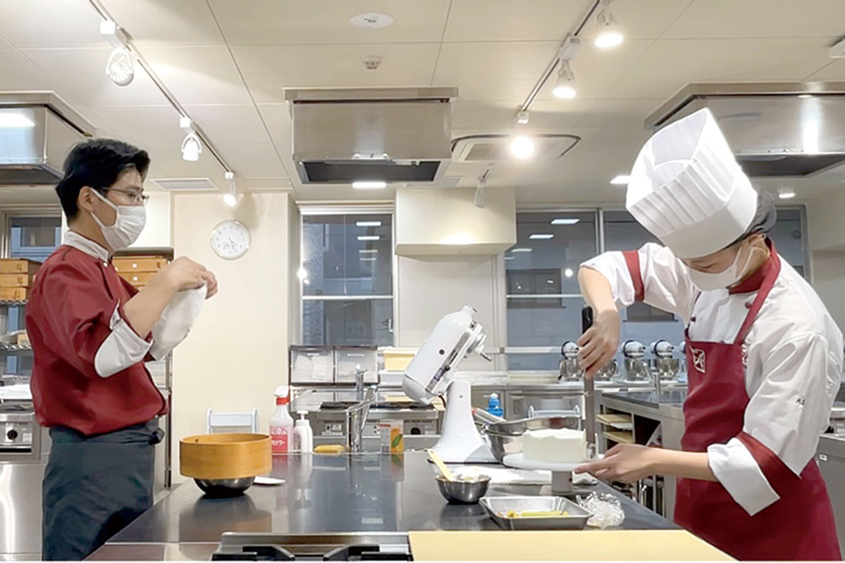 自主練中も先生が見てくれる